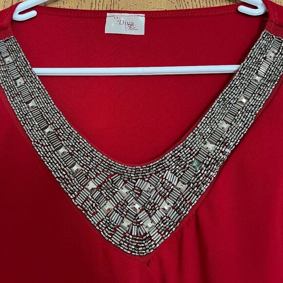 Women’s Red Beaded Fashion Blouse with Cinched Detail at Front Sz-XS-S - Picture 3 of 7